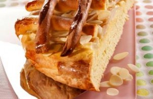 البريوش بالإجاص واللوز