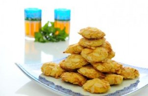 غريبة باللوز