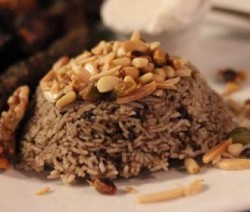 الأرز بخلطة اللحم والمكسرات