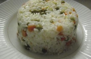 الأرز بالبازلاء والجزر