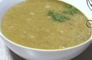شوربة العدس بالدجاج